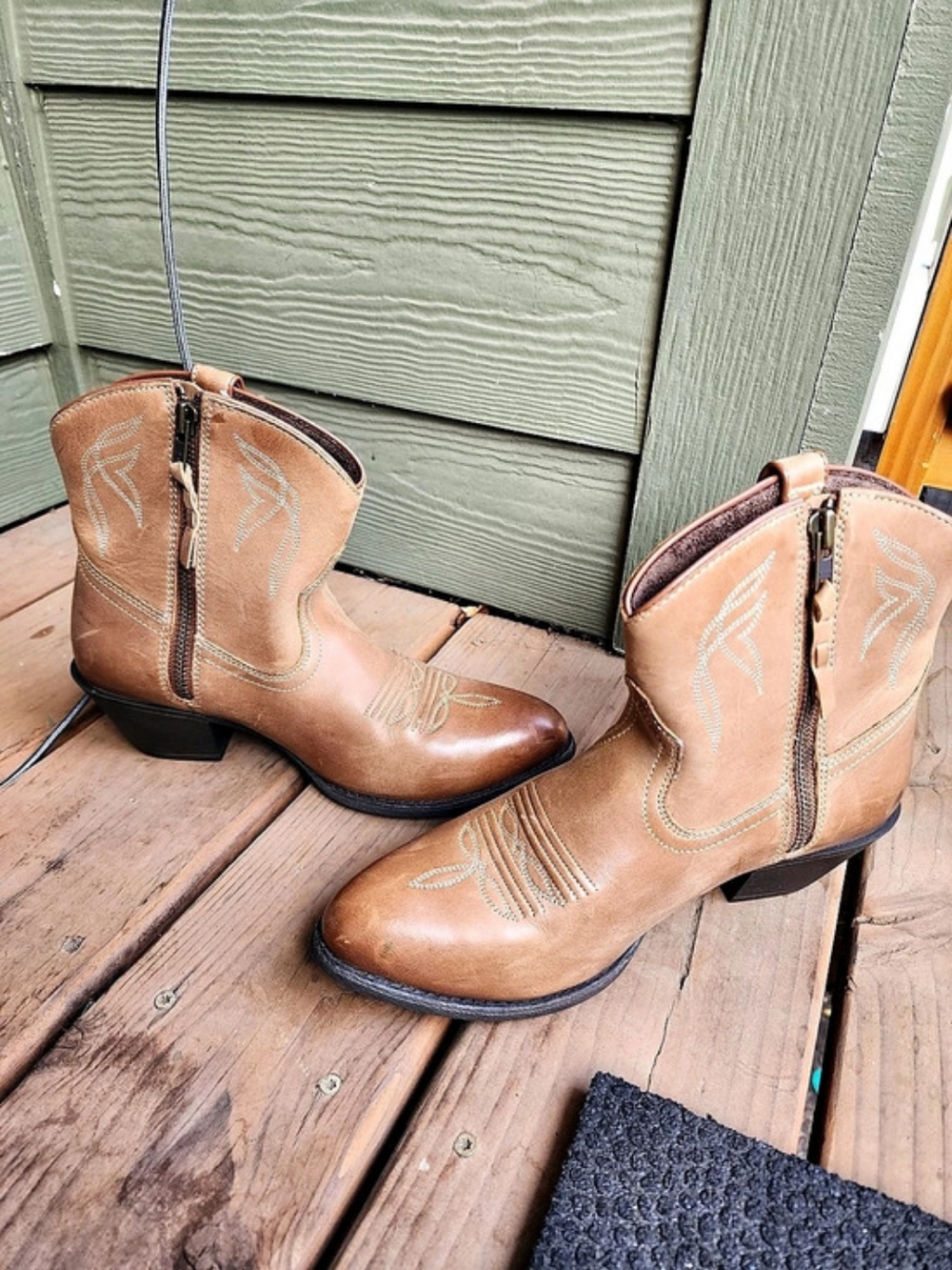 Ariat Women's Brown Western Heeled Boots US 10 B